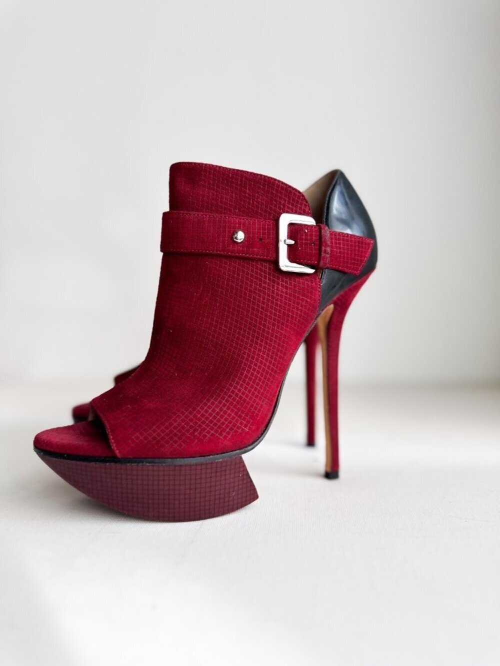 Camilla Skovgard Red Burgundy Stiletto Heel Peep Toe Booties 39